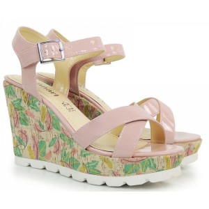 Letné dámske sandále s klinovým opätkom v ružovej farbe